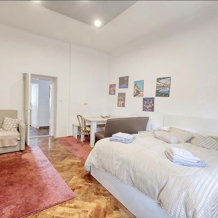 Nick & Klaras Central Apartments 류블랴나 외부 사진