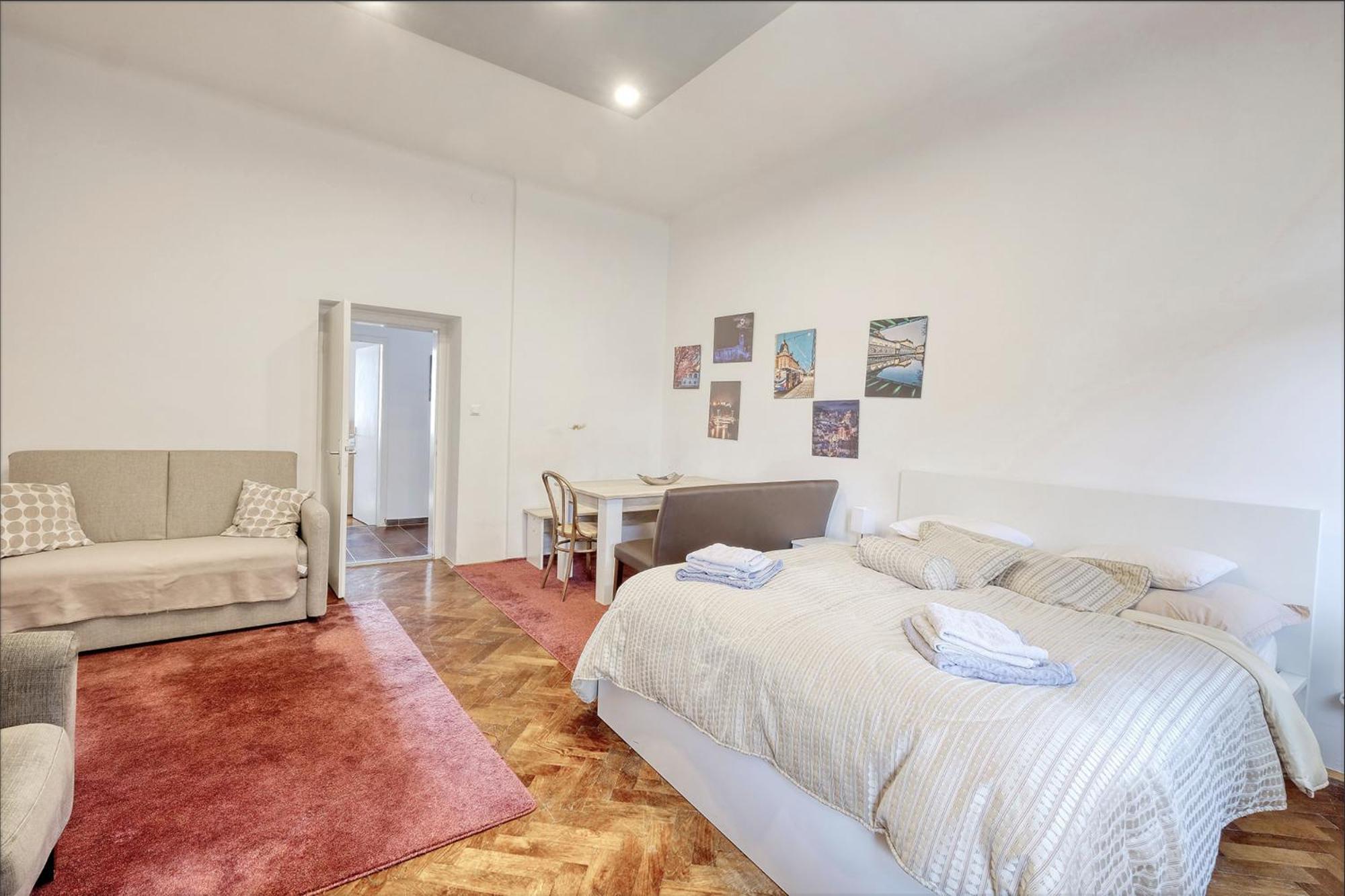 Nick & Klaras Central Apartments 류블랴나 외부 사진